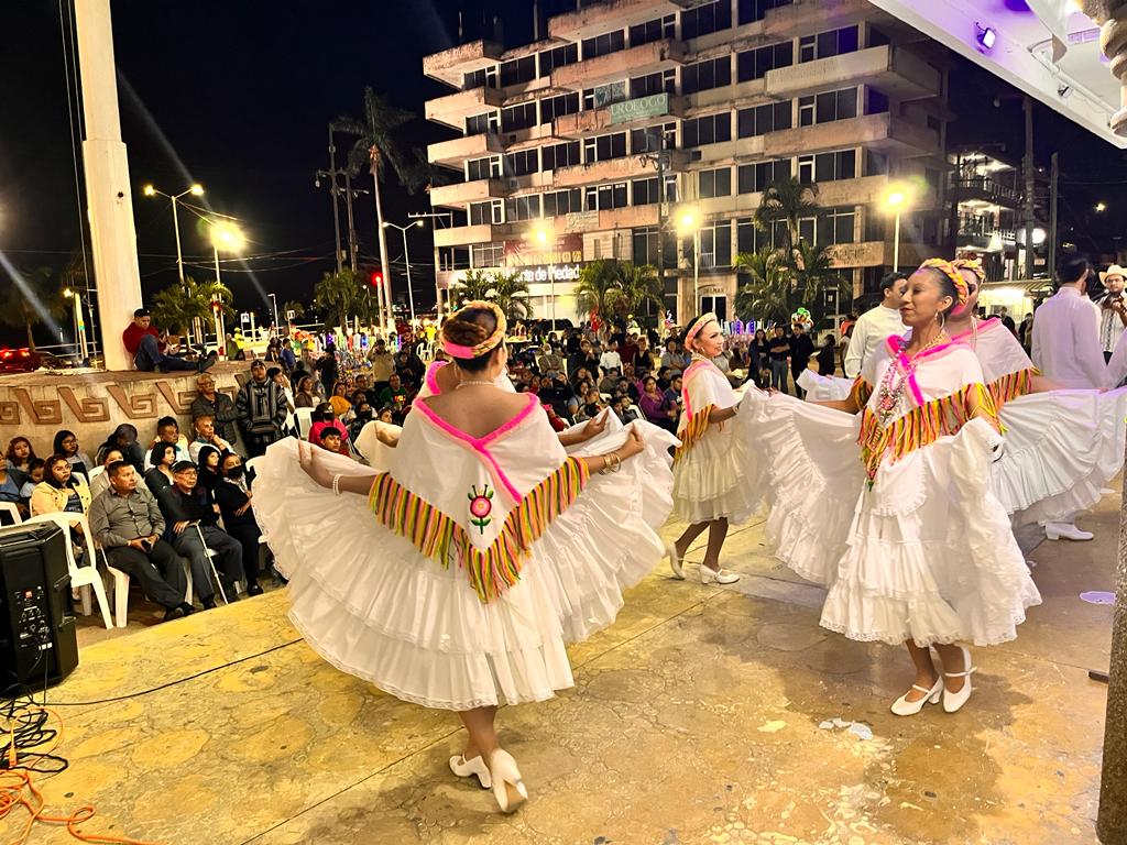 Diversos artistas se presentaron en el Domingo Cultural - Tuxpan Veracruz