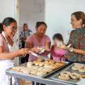 Presidenta del DIF Tuxpan visita a beneficiarias de proyectos productivos de panadería