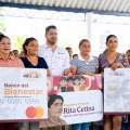 Más estudiantes tuxpeños reciben la Beca Universal “Rita Cetina”