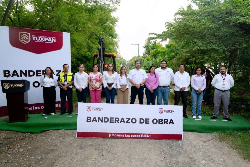Obras públicas en Tuxpan con pavimentación de la calle Vicente Guerrero

