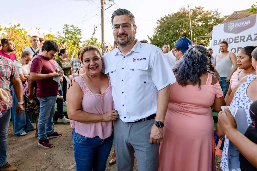 Inicio de obra pública en la comunidad de Tierra Blanca