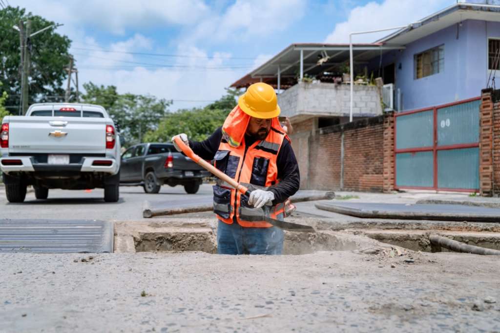 Limpieza de drenes en Tuxpan