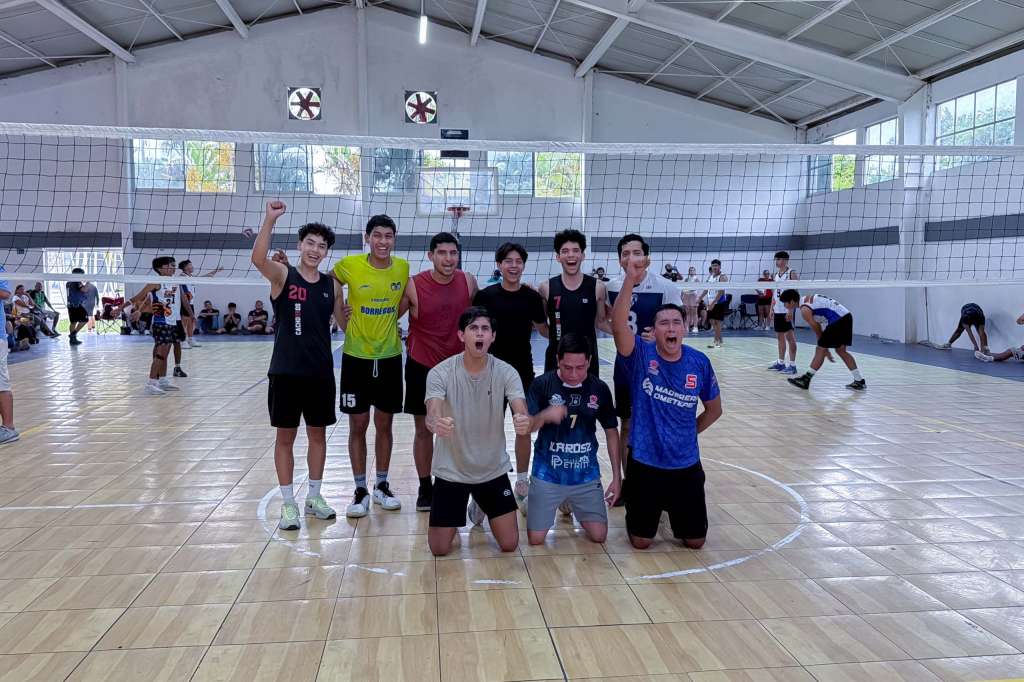 Eventos deportivos en Tuxpan durante las competencias nacionales de voleibol.